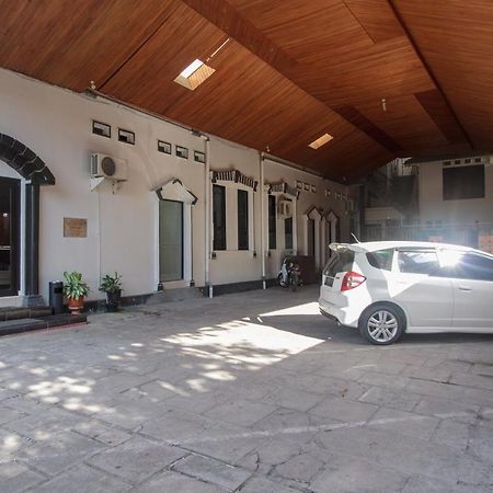 Hotel RedDoorz near Jalan Sudirman Padang Zewnętrze zdjęcie