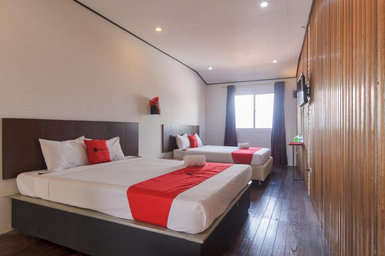 Hotel RedDoorz near Jalan Sudirman Padang Zewnętrze zdjęcie