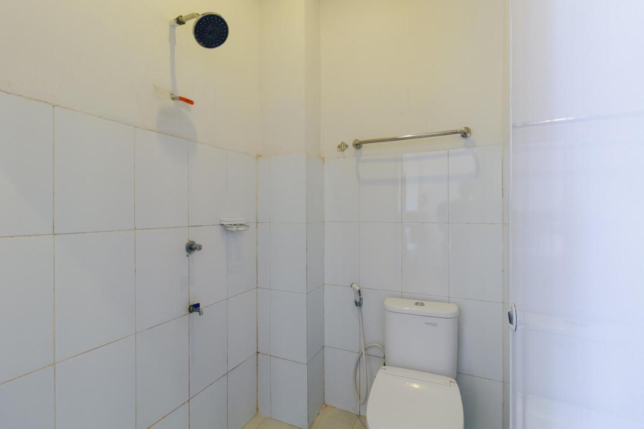 Hotel RedDoorz near Jalan Sudirman Padang Zewnętrze zdjęcie